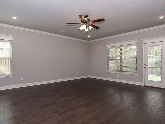 5th image of 1404 W Fir St