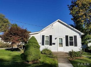 611 S Darst St, Eureka, IL