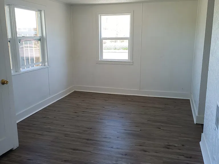 1020 S Broadway St #11 — Photo 6