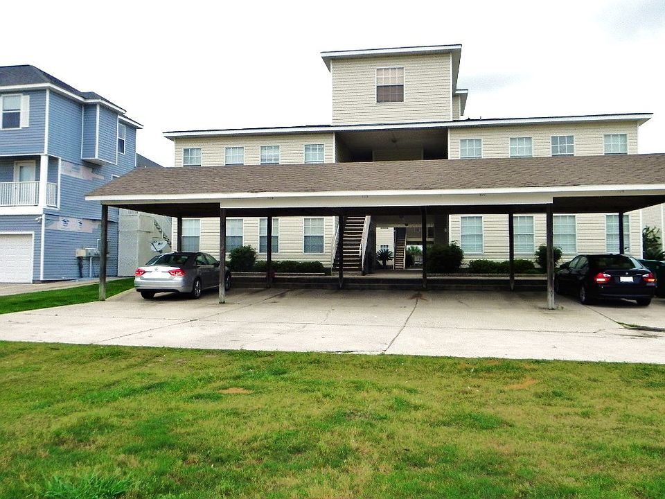 1st image of 820 Marina Dr APT 101