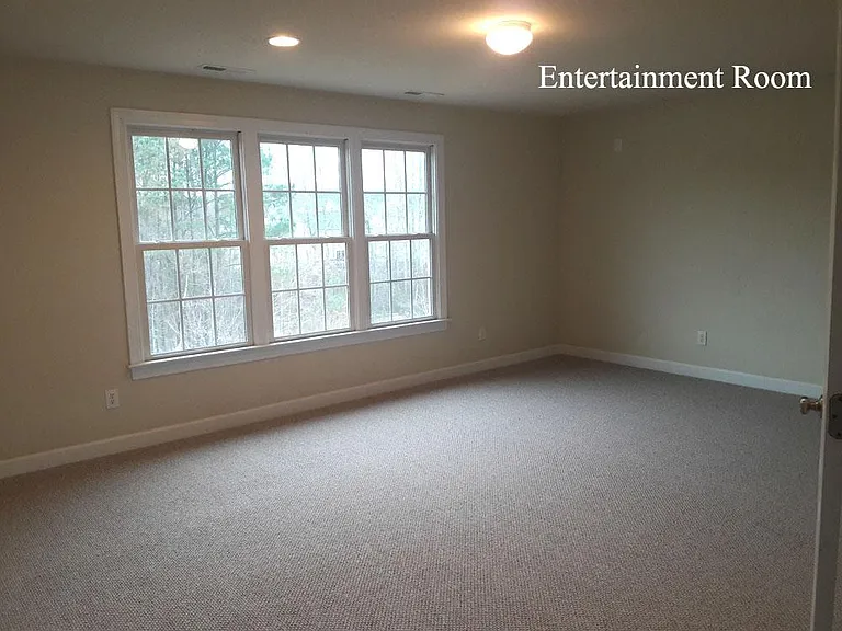 207 Allendown Ln — Photo 10