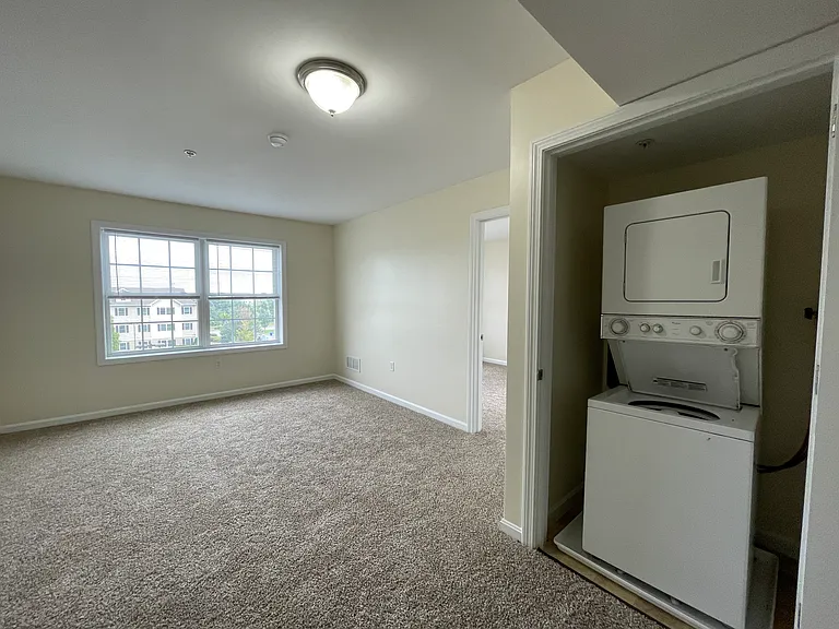 Redstone Apartments — Photo 52