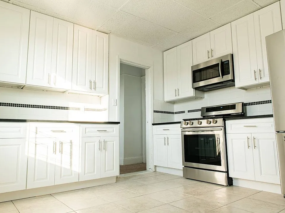 14 Horton Ave #3