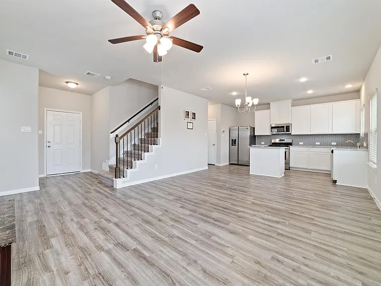 12923 Crombie Dr — Photo 10