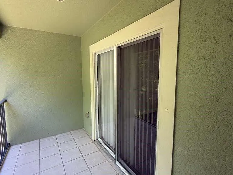 4317 Paradise Cove Ct — Photo 32