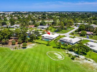 424 N Country Club Dr, Atlantis, FL 33462