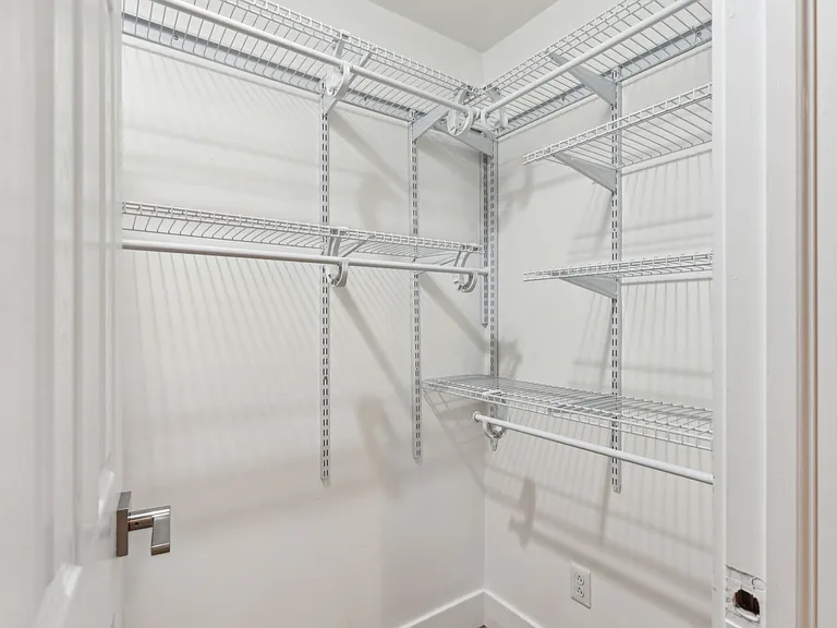 Modern Temple Apartments — Photo 9