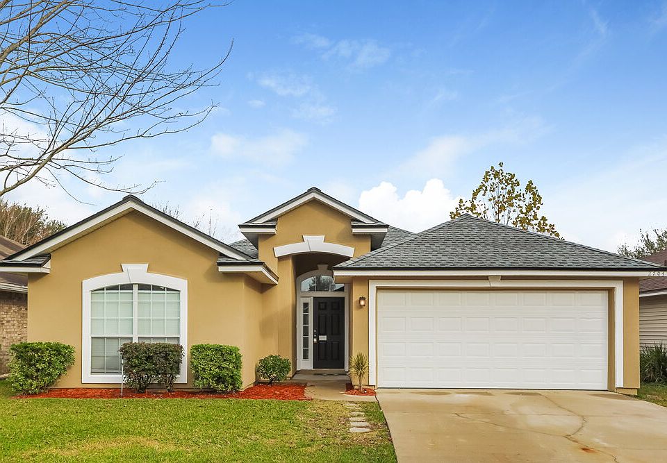 1st image of 2704 Creekfront Dr