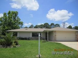 566 Rheine Rd NW, Palm Bay, FL 32907