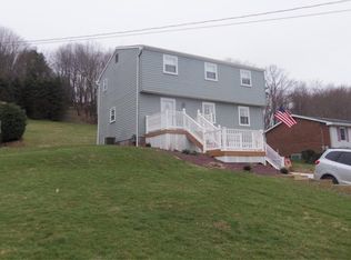 722 Stewart Dr, Apollo, PA 15613