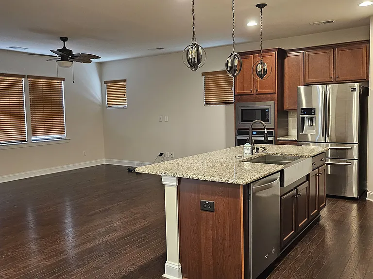 1140 Premier Key Dr — Photo 18