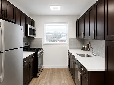 2 BR
