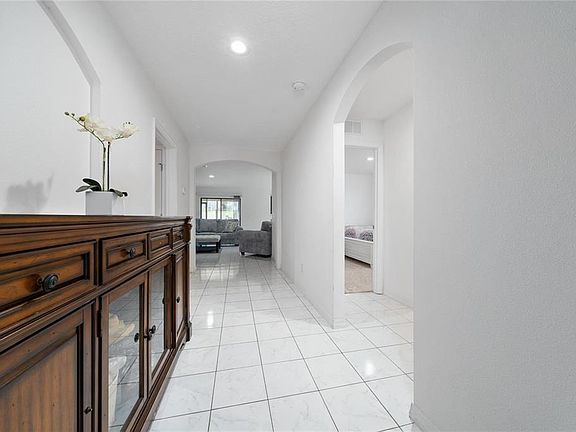 5th image of 1606 STEELY DRIVE
