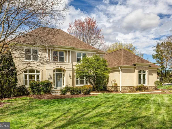 3504 Fox Land Ct, Oakton, VA 22124