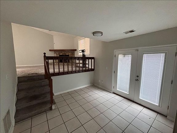 4th image of 2174 Scarbrough Rd