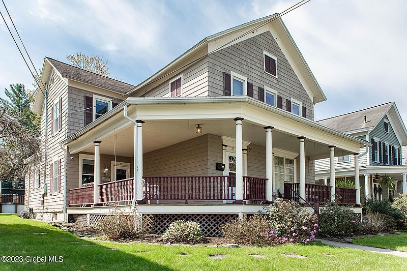 2nd image of 27 McMaster Street