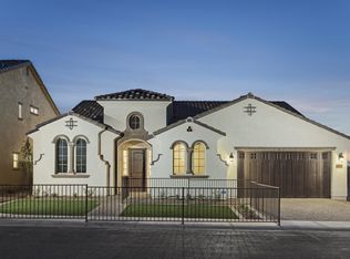 8420 S 8th Ln, Phoenix, AZ 85041