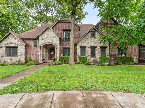 3510 N 10th Street, Ozark, MO 65721