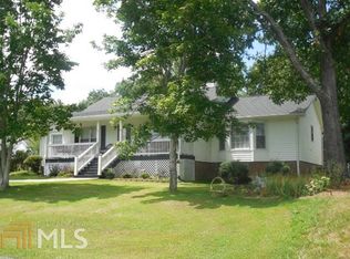 20 Ridgefield Dr, Silver Creek, GA 30173