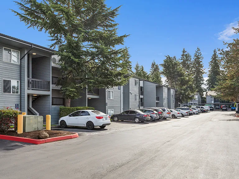 CentrePointe Apartments — Photo 25