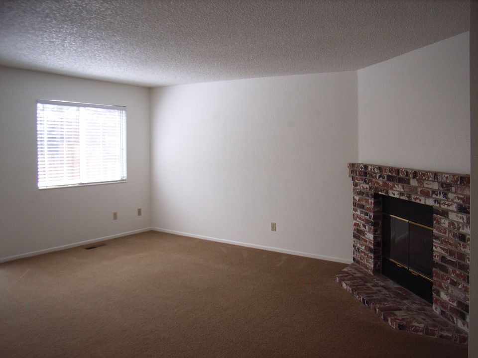 2nd image of 430 Kilborne Ave
