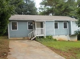 8013 Big Rock Dr, Douglasville, GA 30134