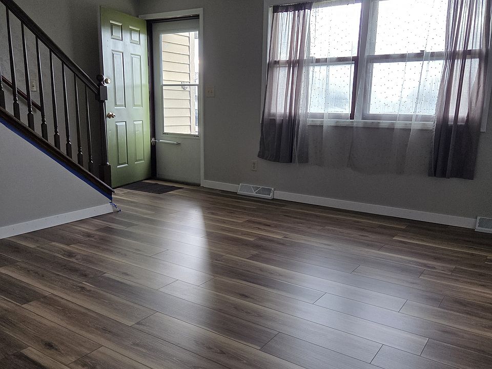 1st image of 813 Phasianus St #813