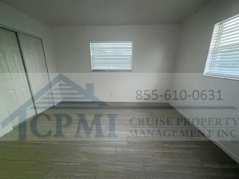 100 NE 9 St Pompano Beach, FL 33060 — Photo 17