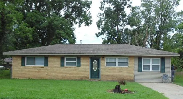 4418 Heath Dr — Photo 1