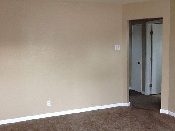 3rd image of 302 S 26th St