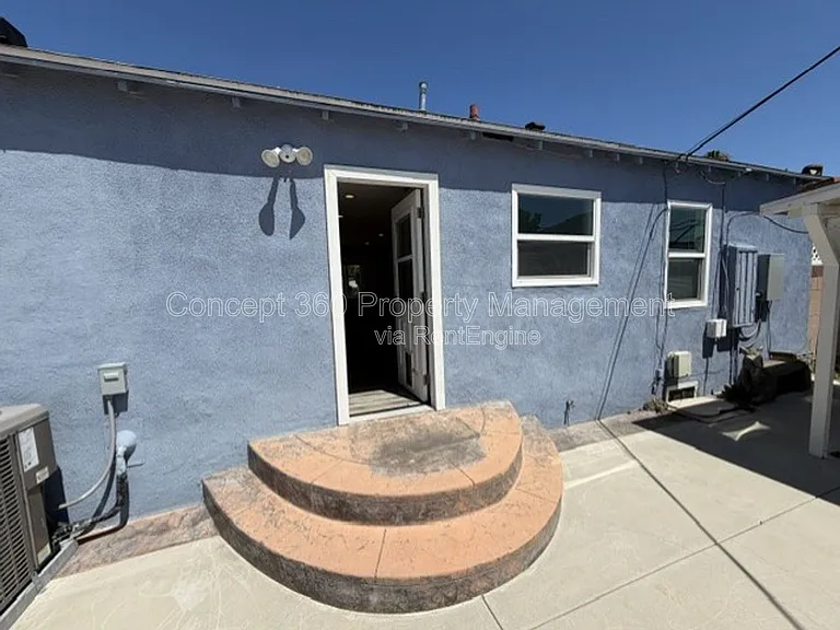 2287 Belmont Ave — Photo 38