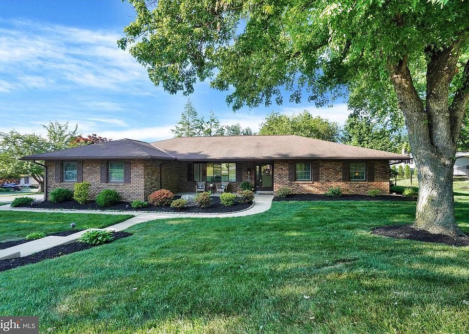 1st image of 3465 Blackfriar Ln