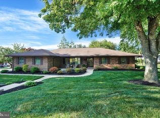 3465 Blackfriar Ln, York, PA 17402
