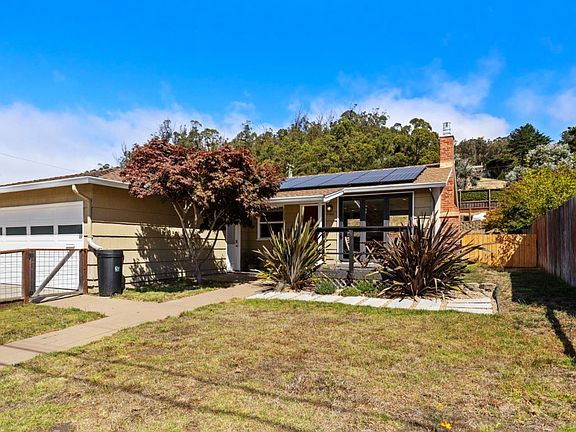 3rd image of 1455 Serra Dr