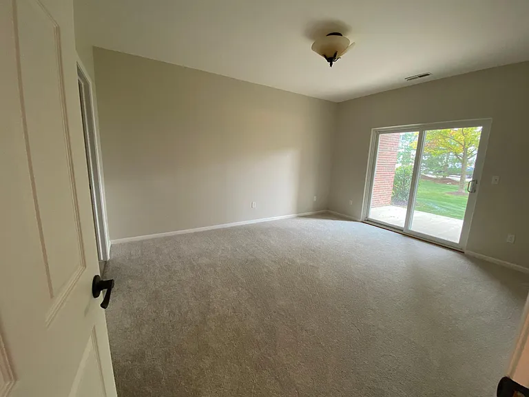 16709 Carriage Way — Photo 6