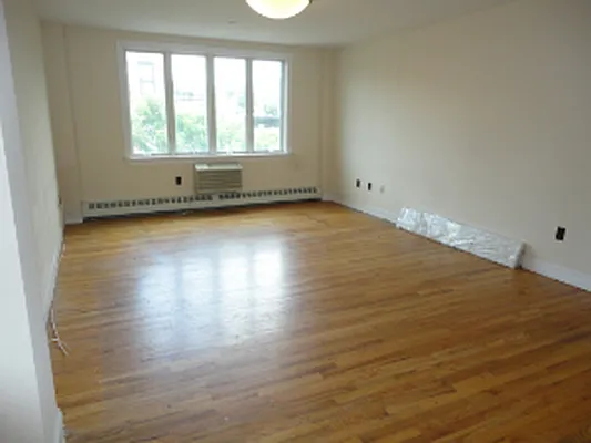 Rented by Urban Realty NYC | media 2