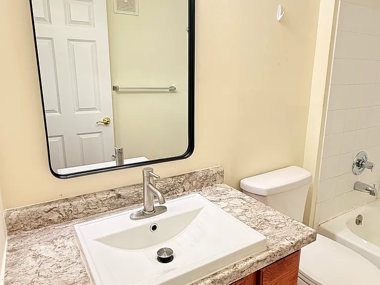 3044 Westminster Dr #309 — Photo 17
