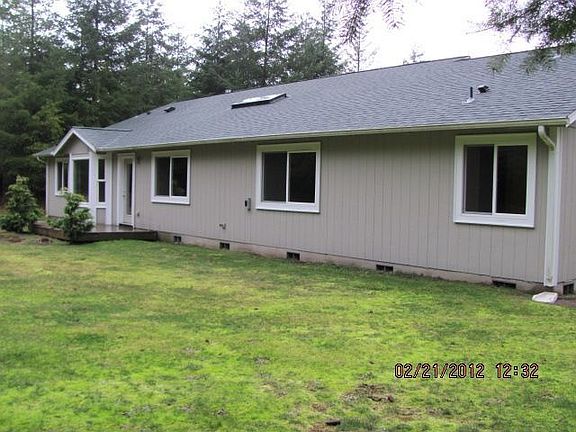 2nd image of 113 Deer Trace Ct
