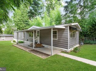 51 W Maple St, Dallastown, PA