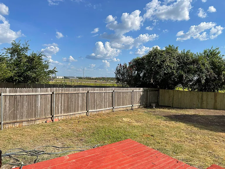 3037 Hill St — Photo 14