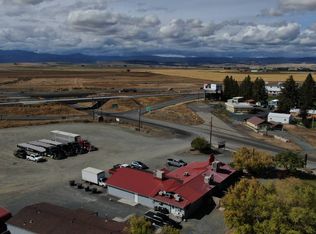 975 2nd St, North Powder, OR 97867