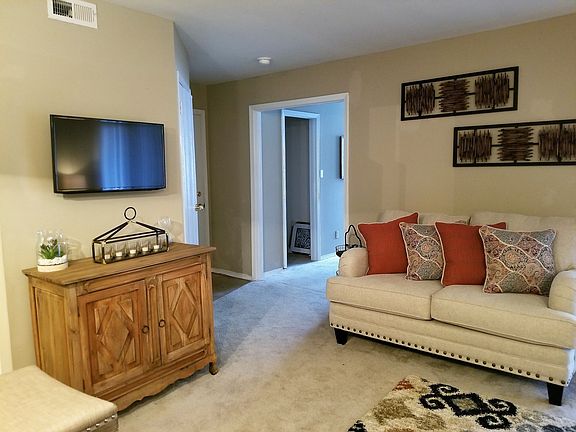 3rd image of 5625 Hunters Valley Ct #5735F