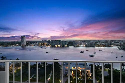 550 S Ocean Blvd Photo 1