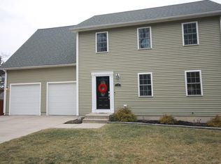 78 Old Lyman Rd, Chicopee, MA 01020