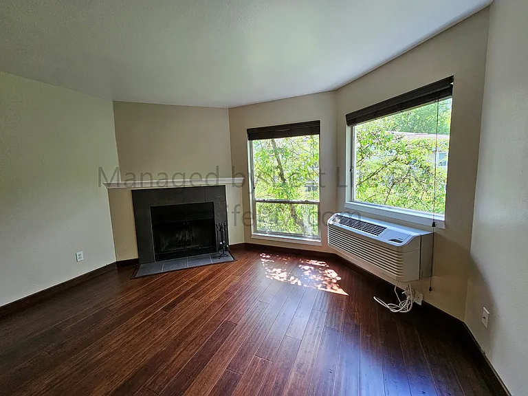 1535 SW Clay St #301 — Photo 13