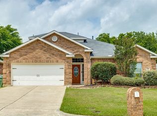 1312 Maple Terrace Dr, Mansfield, TX 76063