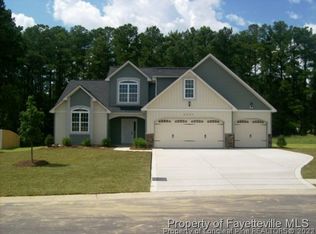 2806 Truewinds 27 Dr, Fayetteville, NC 28306