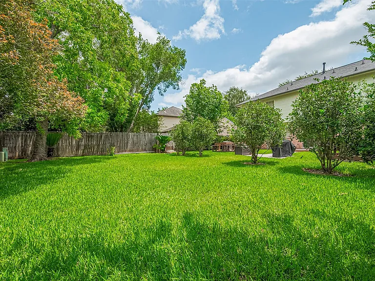 3614 Bee Bayou Ln — Photo 40