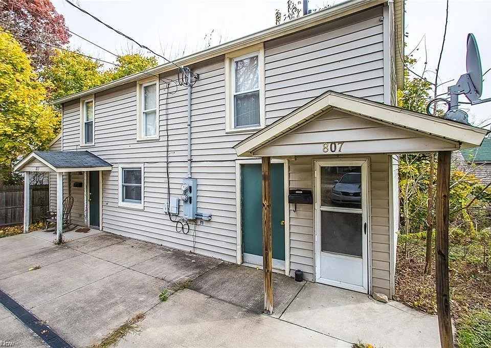 811 Hudson Rd