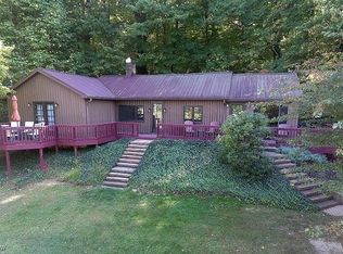 9264 Lakewood Dr NE, Mineral City, OH